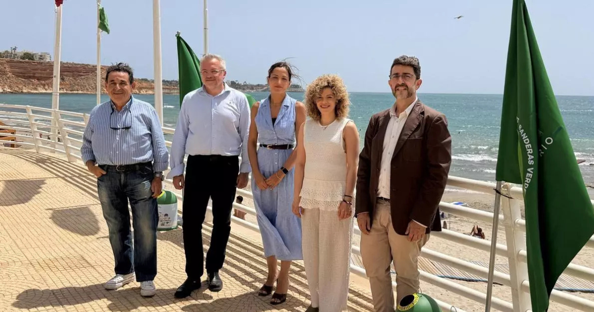 Lee más sobre el artículo La Comunitat Valenciana se suma un verano más al Movimiento Banderas Verdes de Ecovidrio